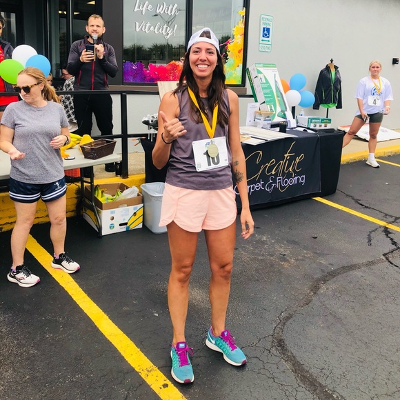 Meet your Posher, Hannah - Picture 2 of 11